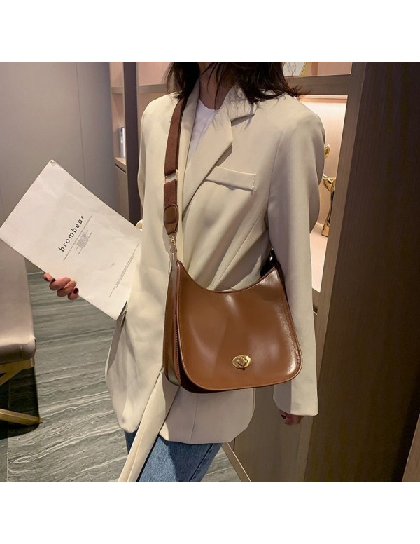 Autumn and winter Vintage bag women's 2019 new fashion Korean version versatile messenger bag simple fashion texture one shoulder small square
