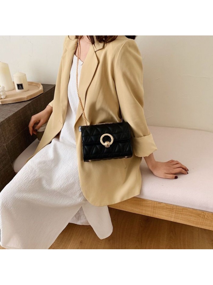 Autumn and winter 2019 new solid color women's autumn and winter new Korean versatile One Shoulder Messenger fashion Lingge chain bag
