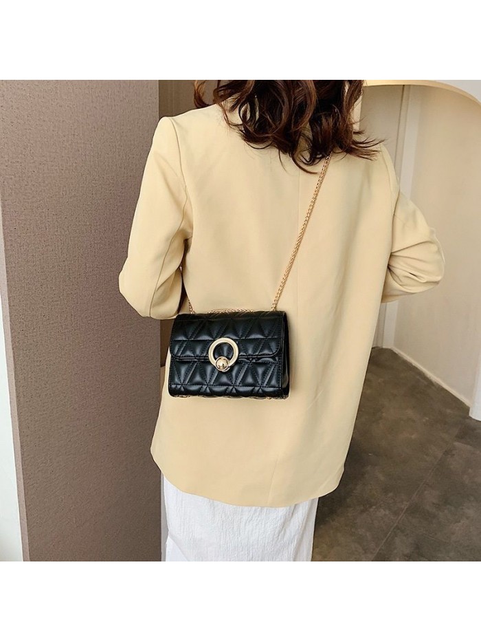 Autumn and winter 2019 new solid color women's autumn and winter new Korean versatile One Shoulder Messenger fashion Lingge chain bag
