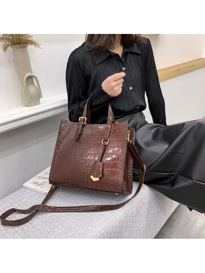 Women 's bag 2020 new European and American fashion Crocodile oil wax leather large bag large capacity single shoulder Crossbody portable Tote Bag

